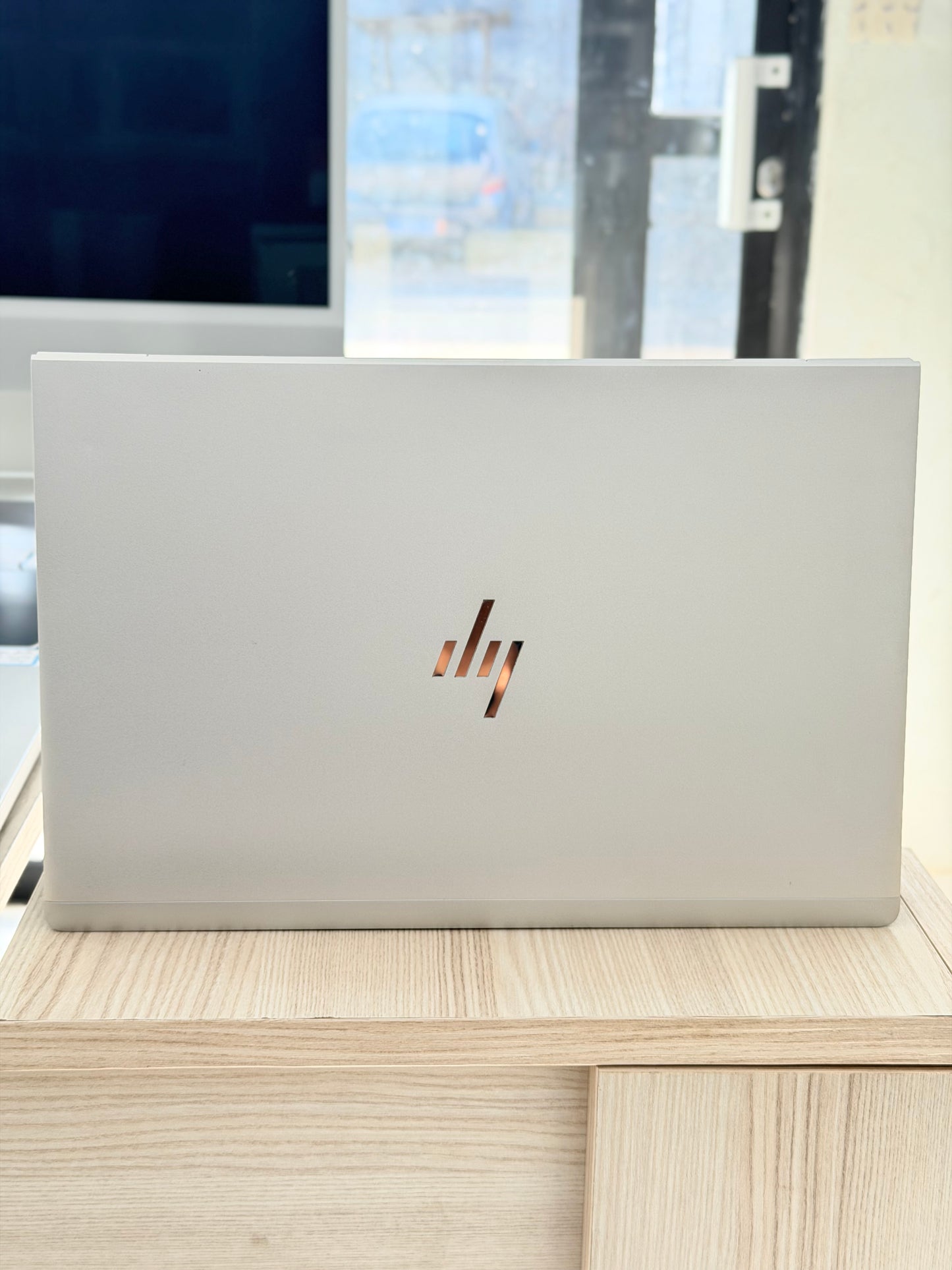 HP EliteBook 640 G10