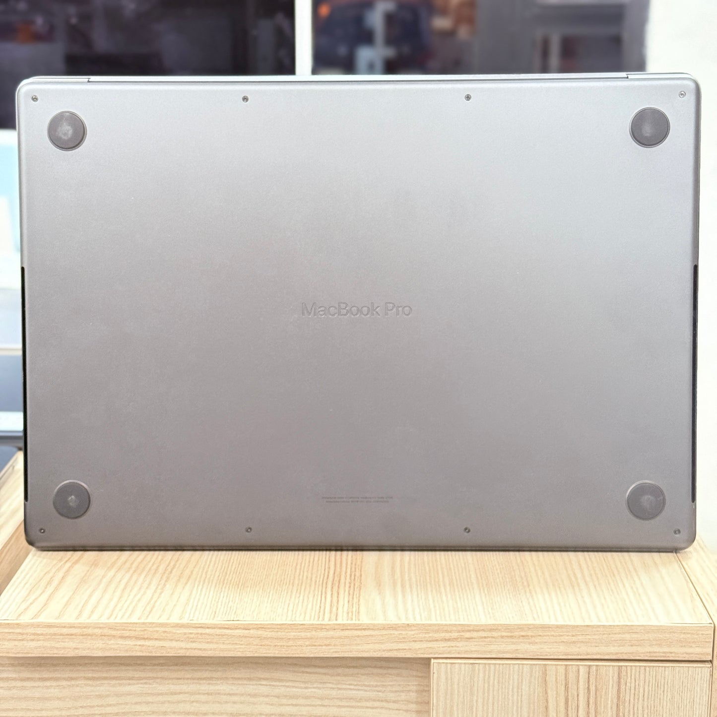 MACBOOK PRO M4 MAX – 16 Pouces(FIN 2024)